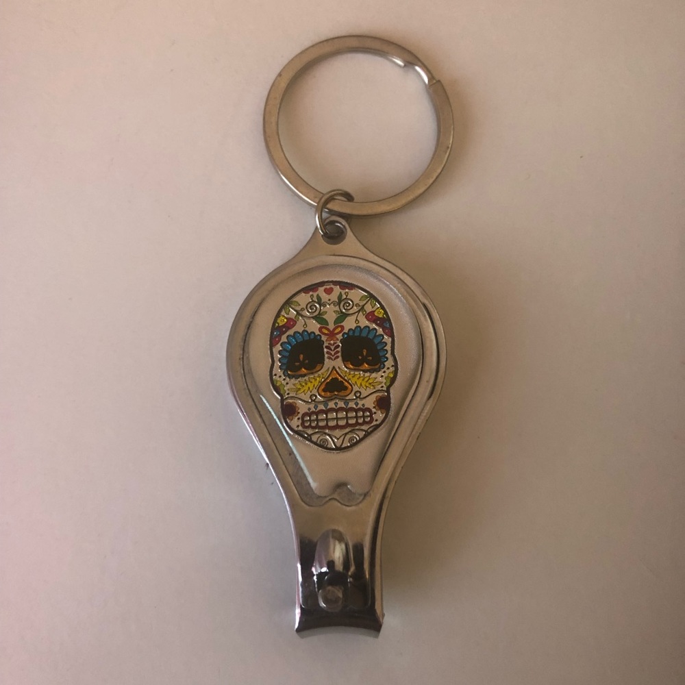 SUGAR SKULL KEYCHAIN